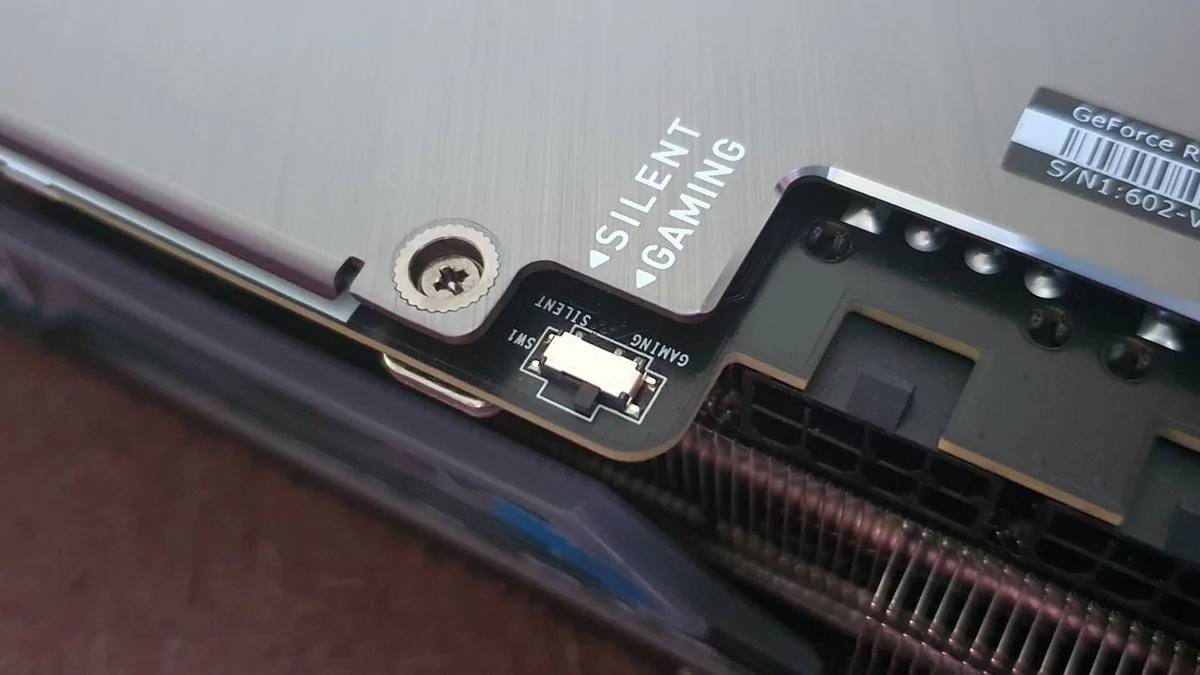 MSI GeForce RTX 3080 SUPRIM X 12 GB © Nerces