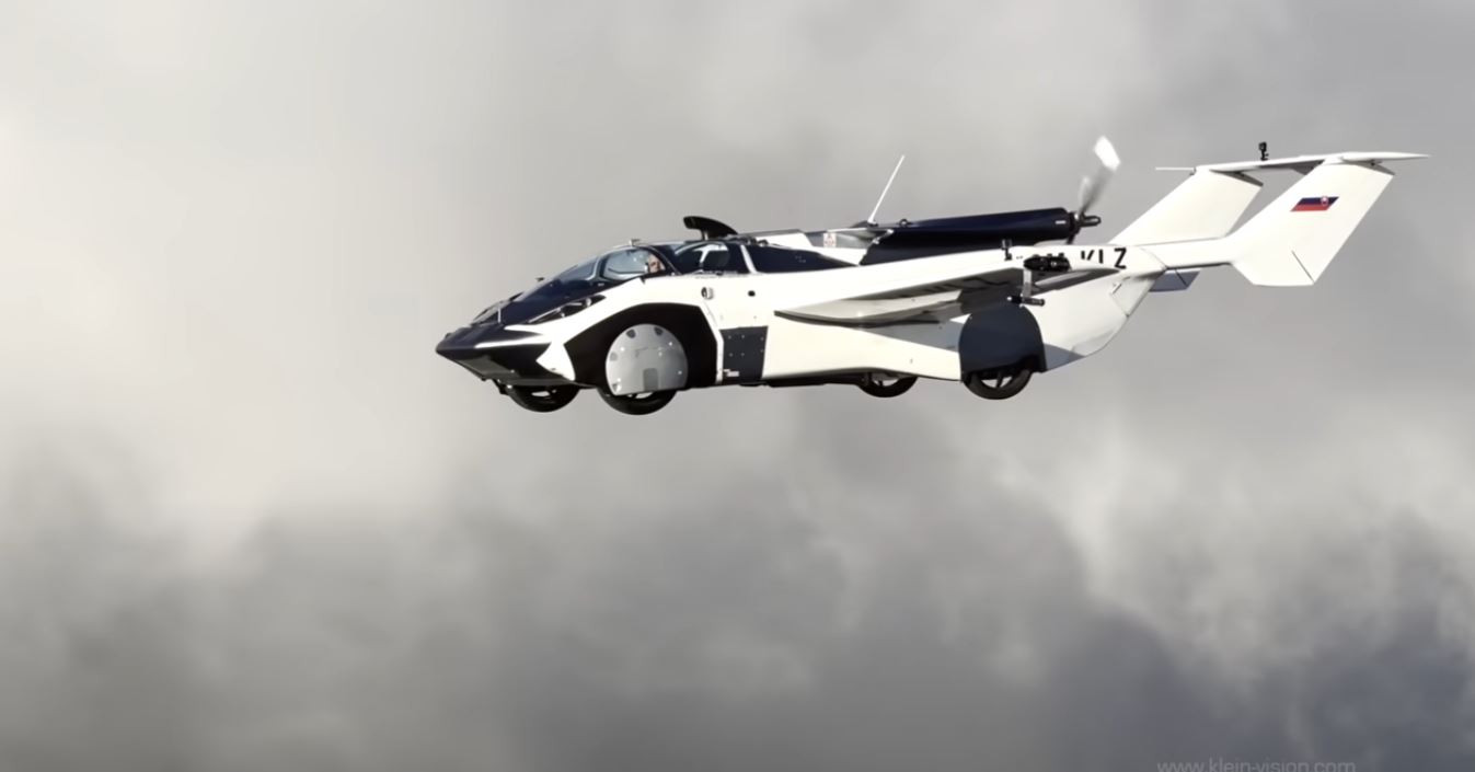 L'avion-voiture Aircar obtient le droit de circuler, avec une licence de vol slovaque