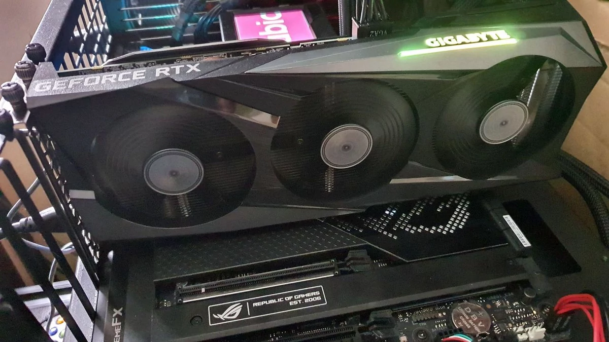 Gigabyte GeForce RTX 3050 GAMING OC 8G © Nerces