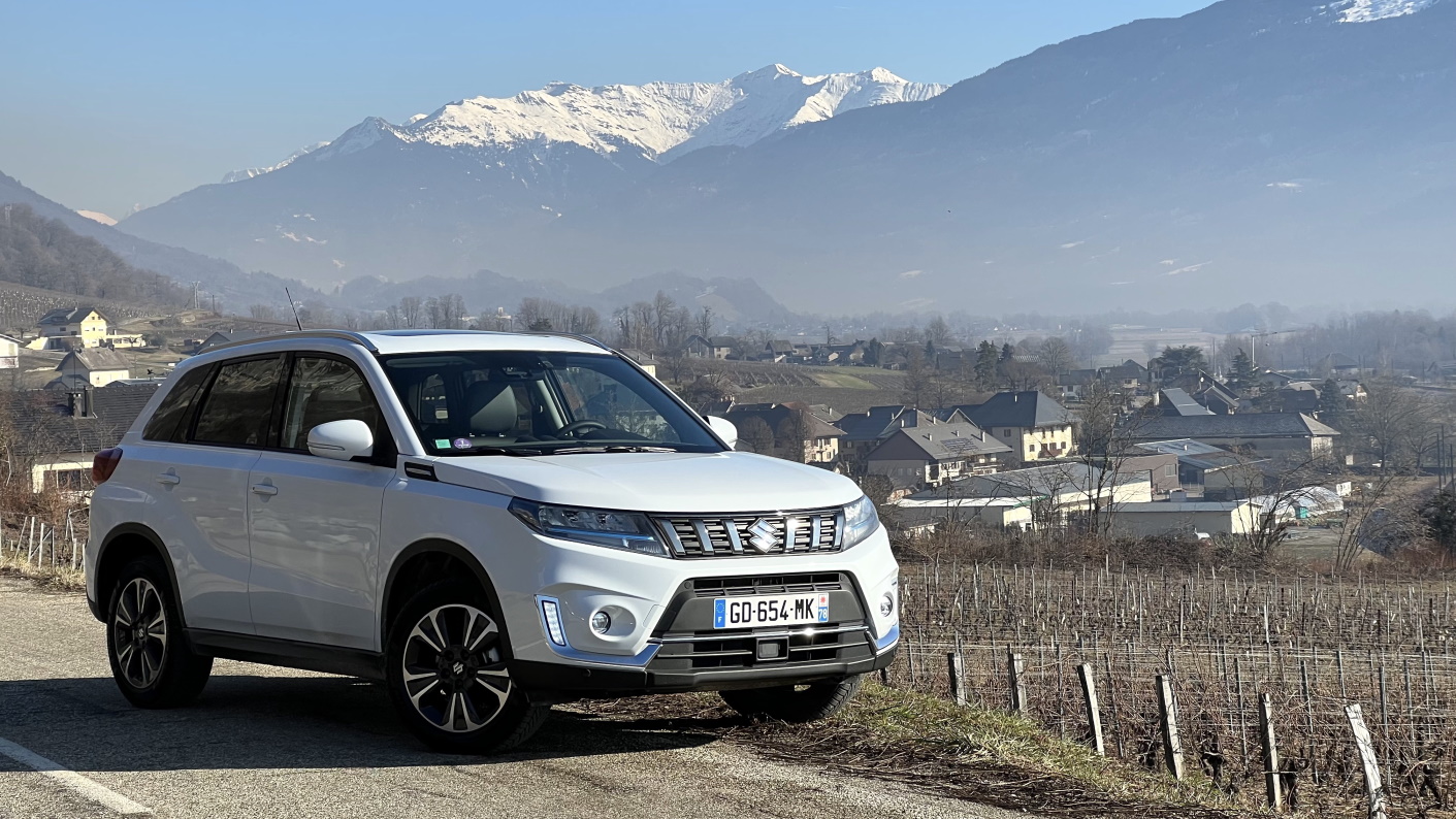 Essai Suzuki Vitara Hybrid un SUV quatre roues motrices abordable à défaut d