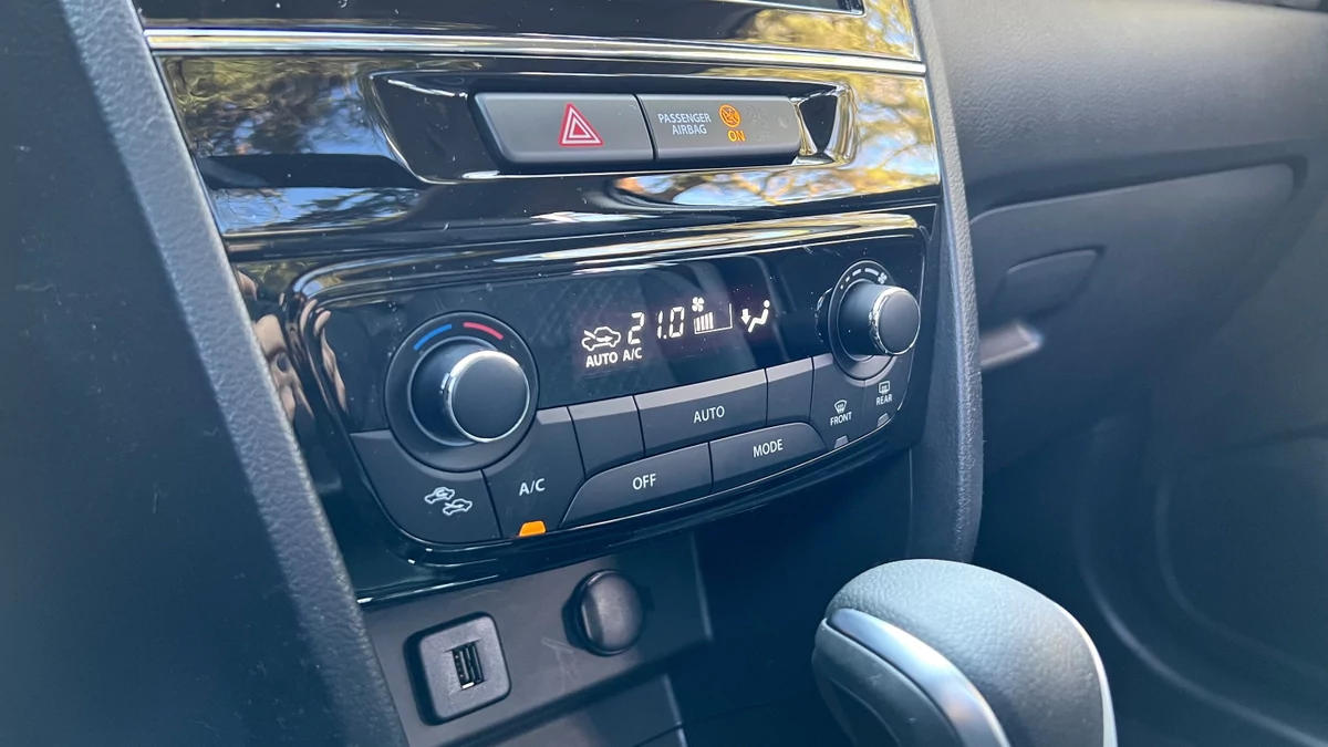 Suzuki Vitara Hybrid © Thibault Jousse