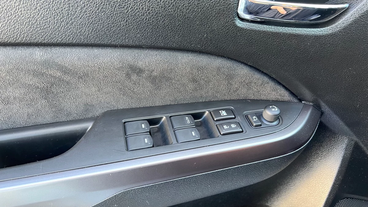 Suzuki Vitara Hybrid © Thibault Jousse