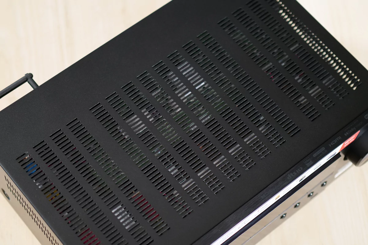 Test Denon AVC-S660H dessus