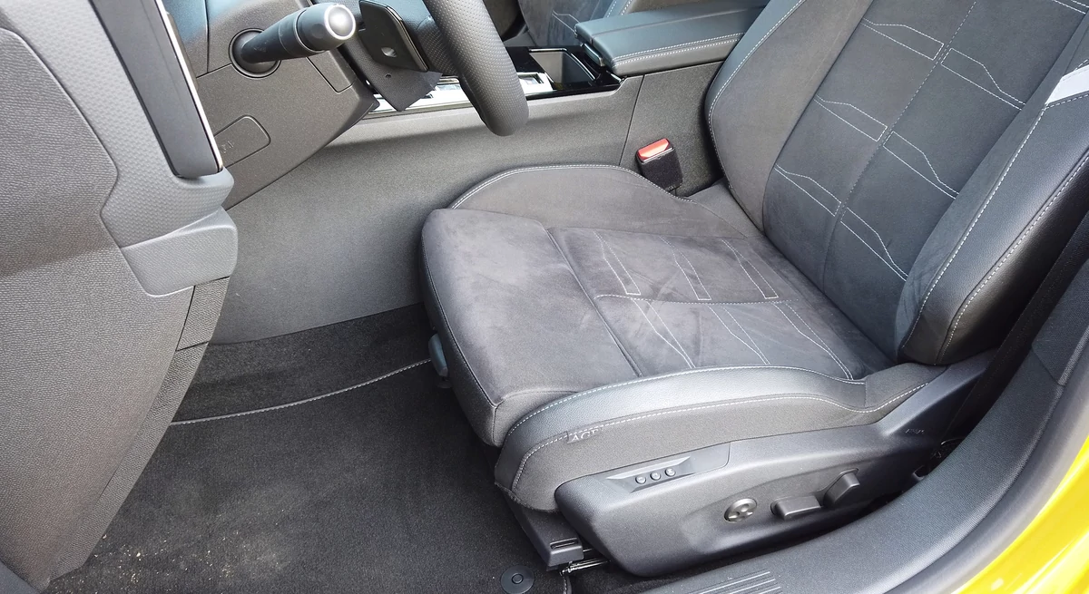 Opel Astra PHEV © David Nogueira
