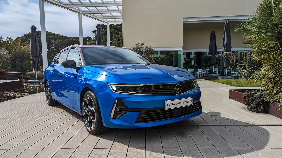 Opel Astra PHEV © David Nogueira