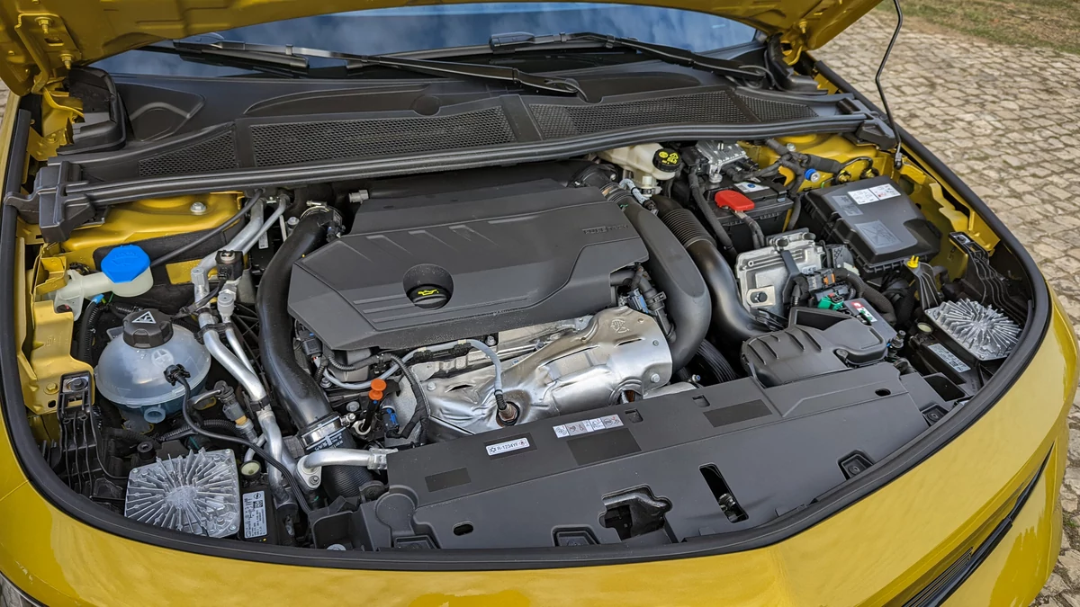 Opel Astra PHEV 2021 © David Nogueira