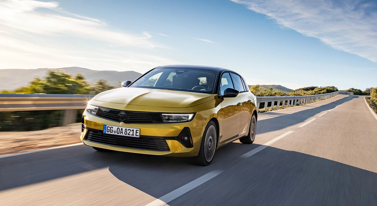 Opel Astra PHEV © David Nogueira