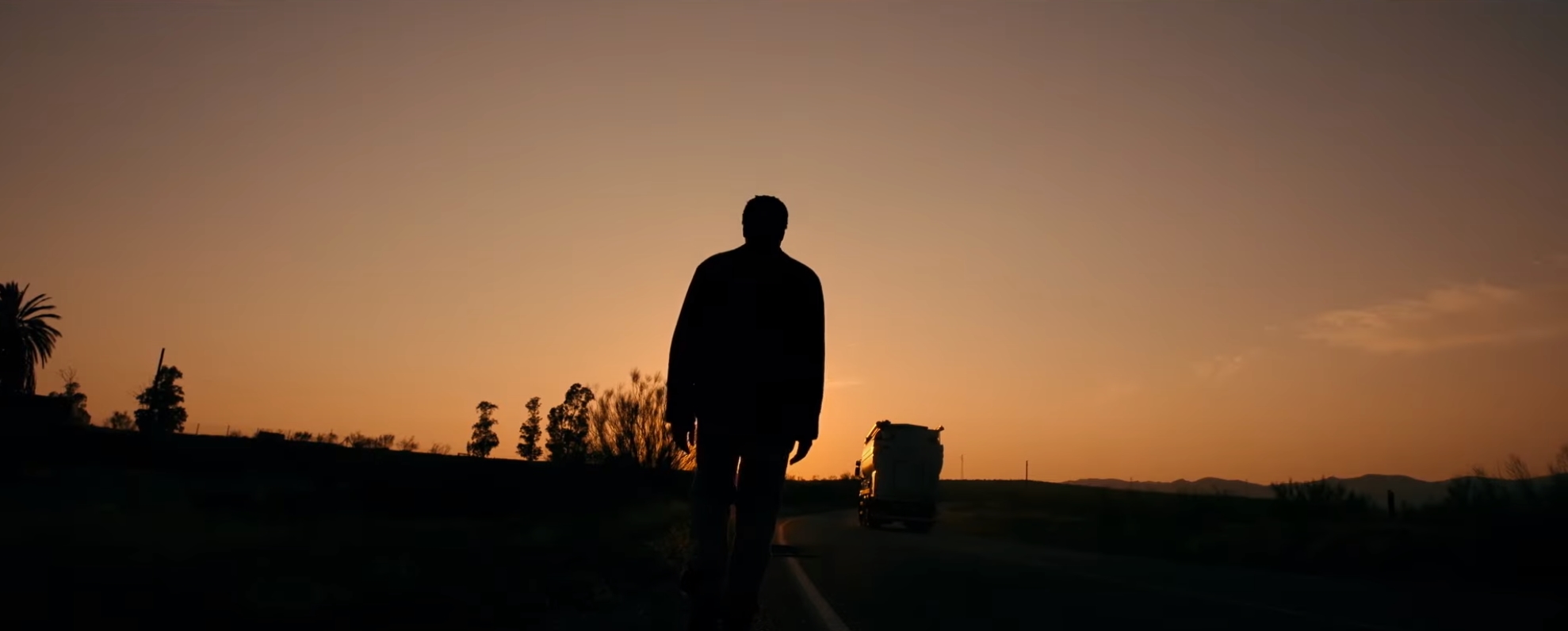 The Man Who Fell To Earth : l'adaptation en série par Showtime dévoile son trailer