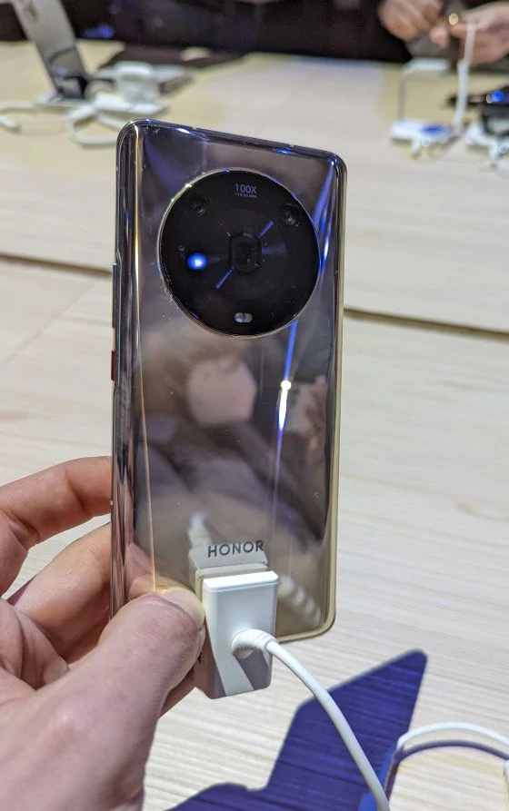 Honor Magic 4 Pro © © Nathan De Langhe pour Clubic