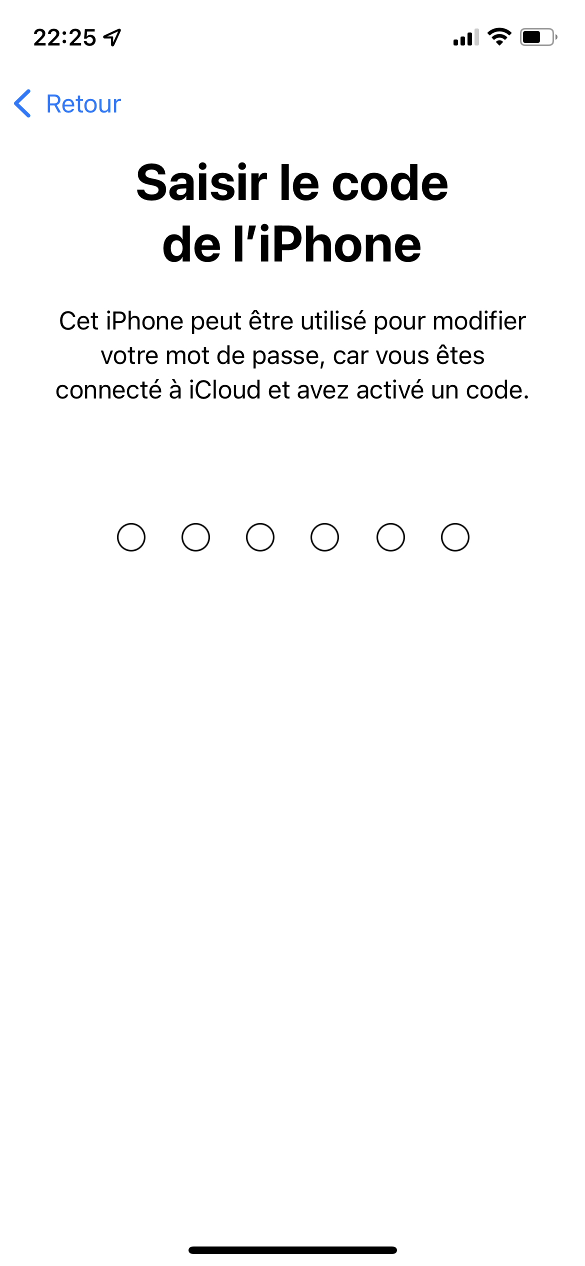 Apple iCloud - Entering iPhone passcode