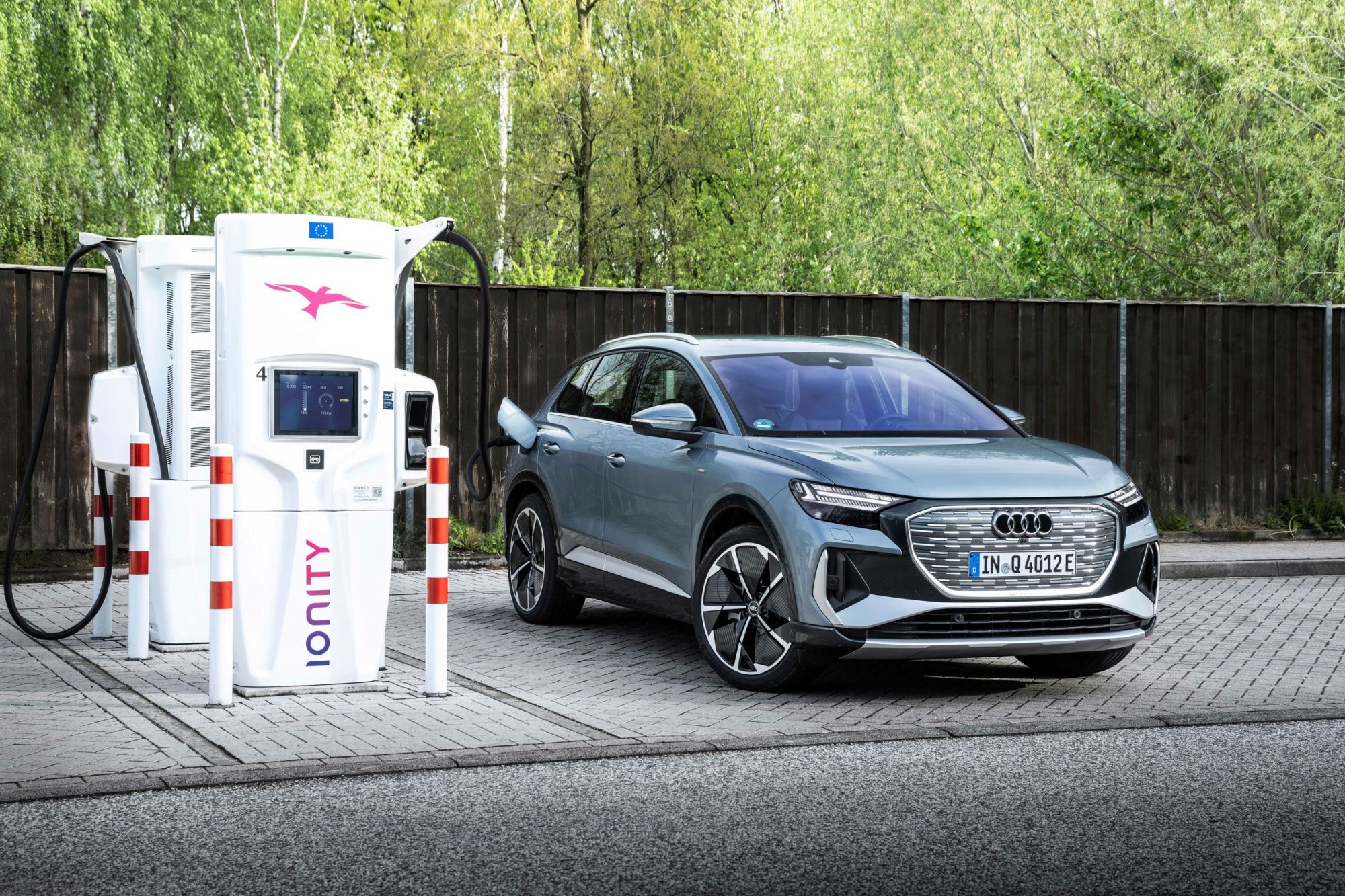 Batterie plus performante et temps de charge réduit pour la nouvelle version de l'Audi Q4 e-tron