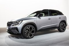 À bord du nouveau Renault Austral 2022 : un modèle électrique soigné et équilibré