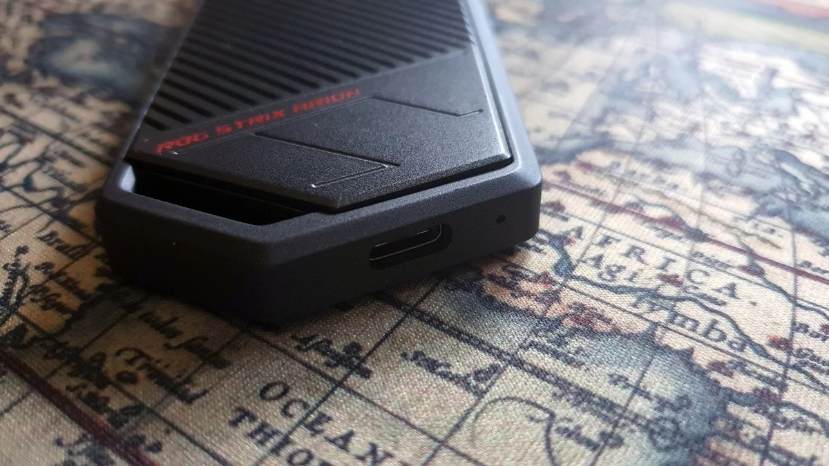 Asus ROG Strix Arion S 500 © Nerces