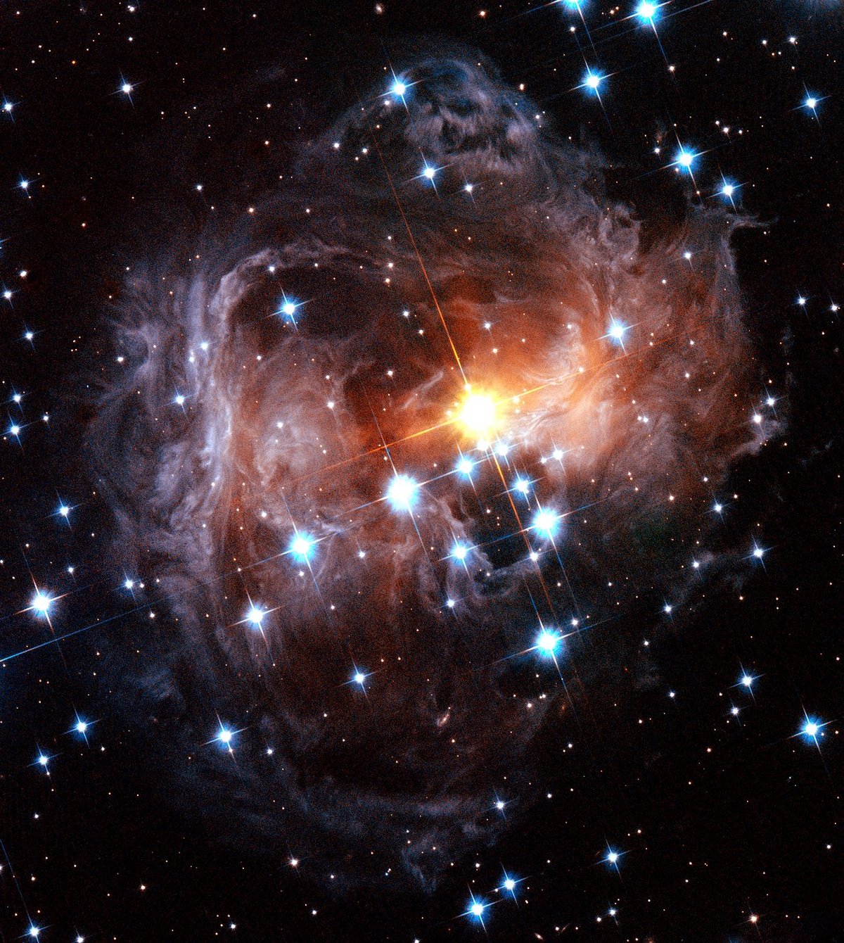 La lumière de V838 Monocerotis. Crédits : NASA/ESA/HST
