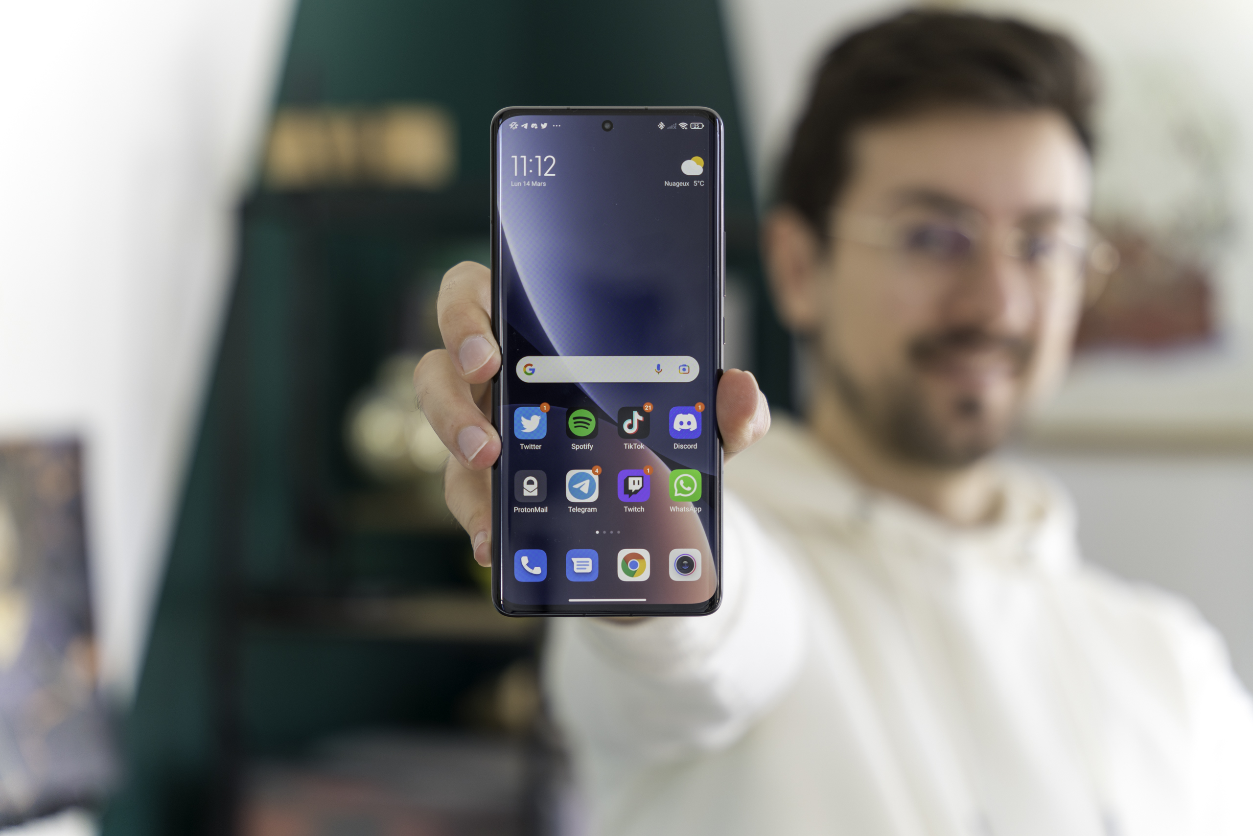 Xiaomi 13 Pro : le prochain flagship du chinois est beau, mais quel module photo !