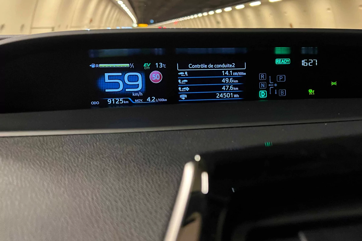 Toyota Prius Hybride Rechargeable 2022 © Jérôme Cartegini