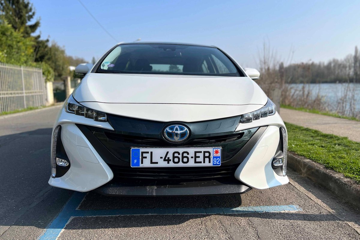 Toyota Prius Hybride Rechargeable 2022 © Jérôme Cartegini