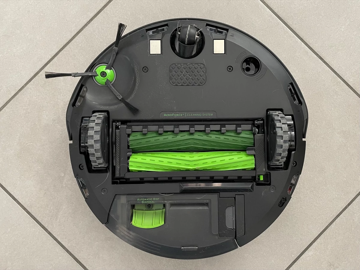 Test iRobot Roomba j7+ © © Mathieu Grumiaux pour Clubic