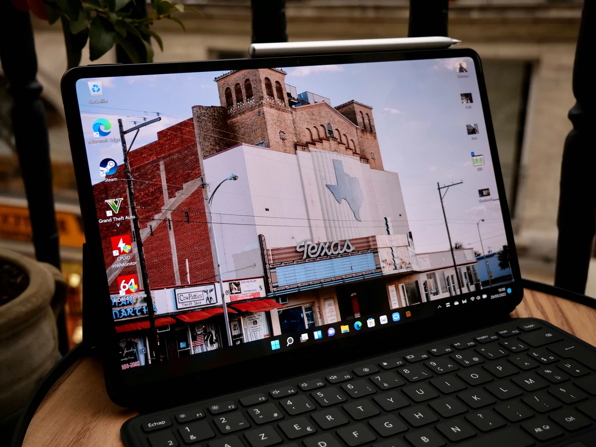 Huawei MateBook E-4 © © Nathan Le Gohlisse pour Clubic