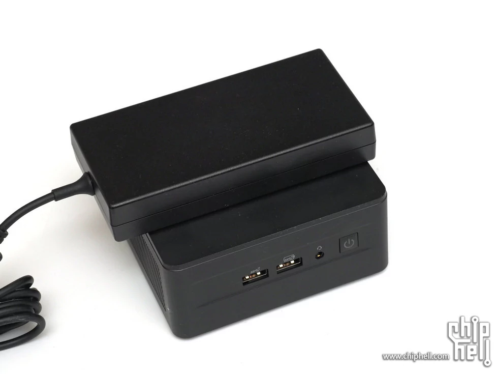 Intel NUC Wall Street Canyon © Chiphell