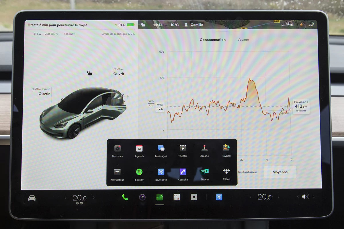 Tesla Model 3 2022 écran 03 © Camille Pinet