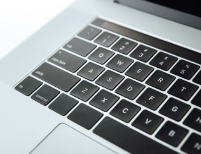 Comment nettoyer un Mac qui rame sans logiciel 