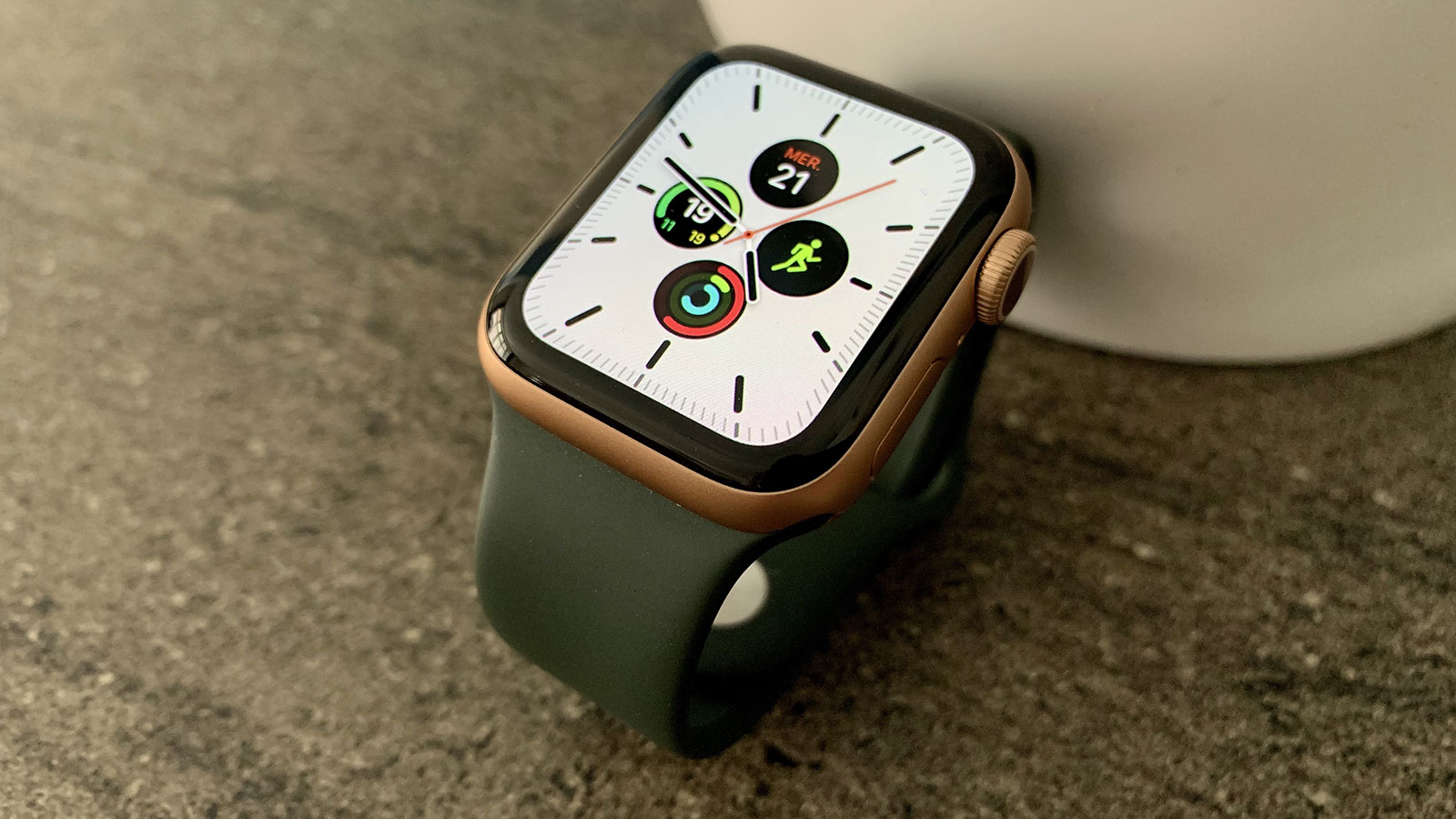 Une visiteuse de Disney World se fait extorquer 40 000 dollars via son Apple Watch