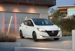 La prochaine version de la petite Nissan Leaf électrique commence à se dévoiler