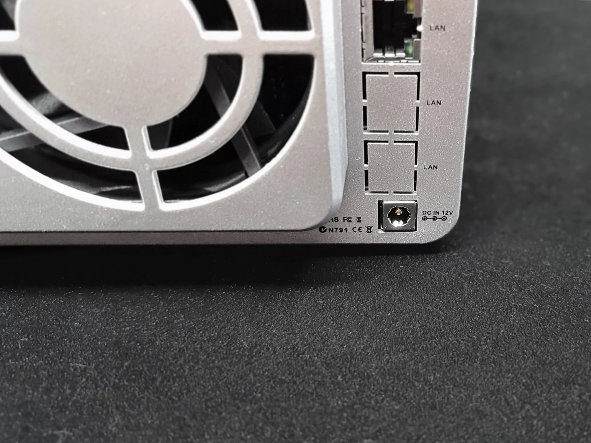TerraMaster F5-221 © Nerces pour Clubic.com