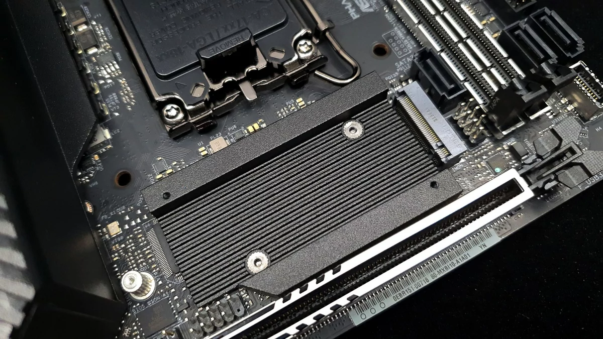 ASRock Z690 Phantom Gaming-ITX/TB4 © Nerces