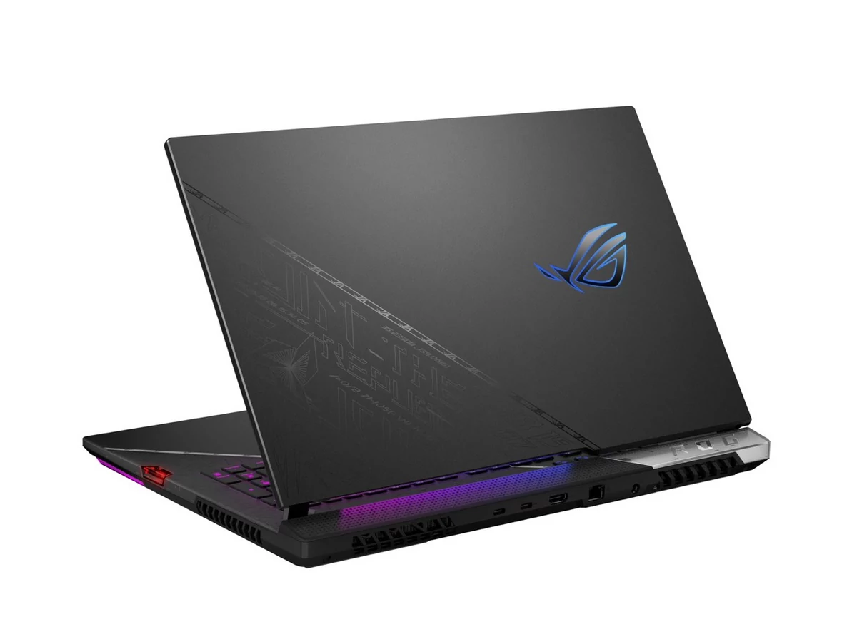 ASUS ROG Strix Scar 17 SE-2 © © ASUS