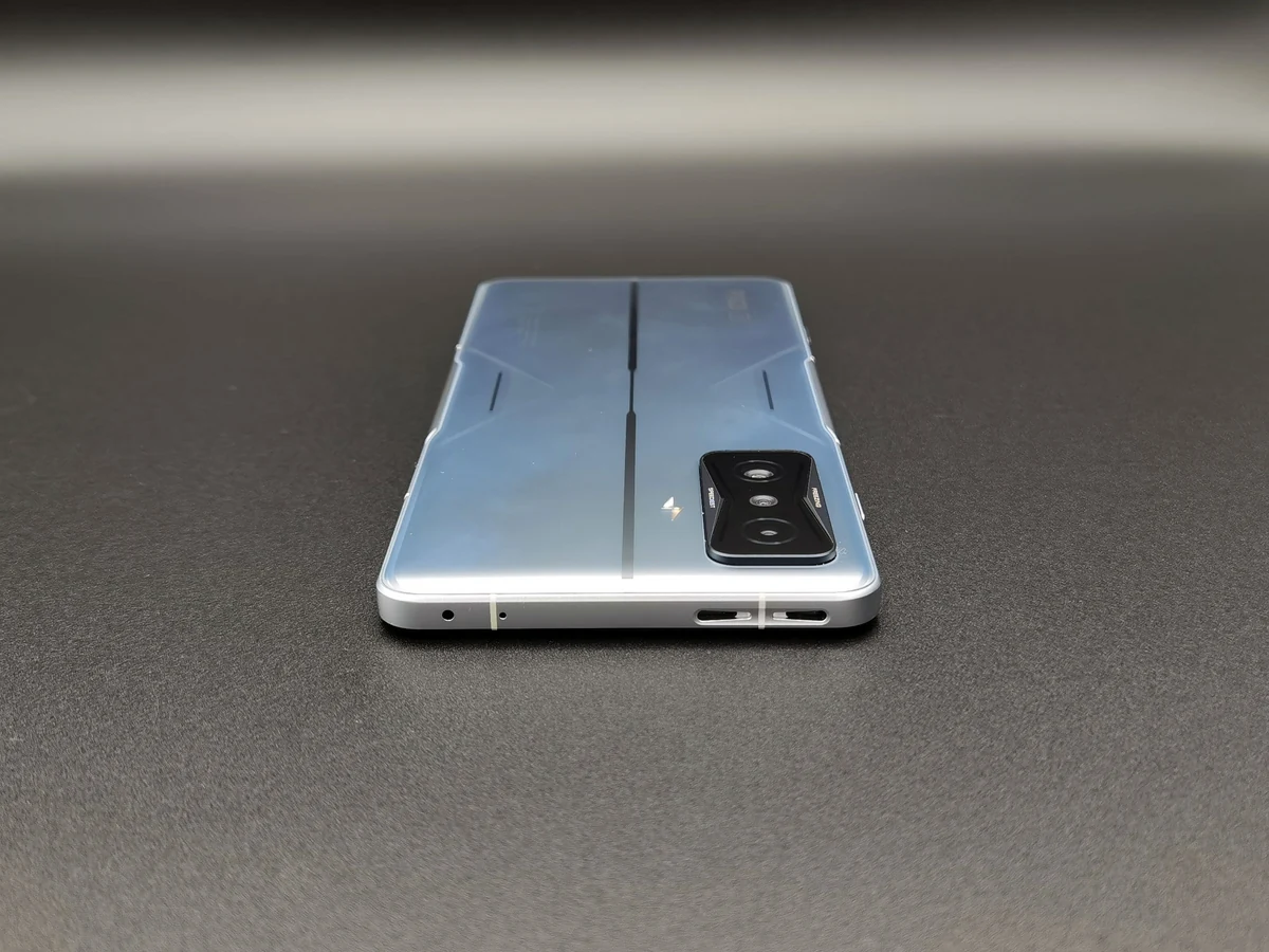 micro poco f4 gt