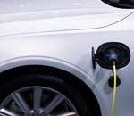 Ford imagine un mécanisme de recharge électrique sans sortir de sa voiture