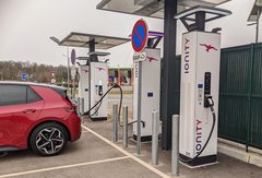 À contre-courant de la hausse des prix, Ionity rend la recharge des voitures électriques encore plus accessible