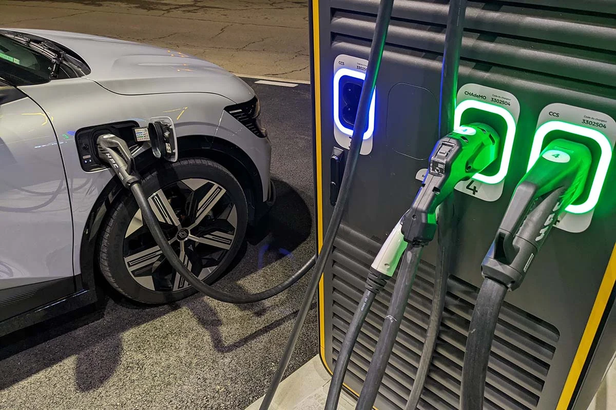 Test-bornes-recharge-Fastned © Soufyane Benhammouda pour Clubic