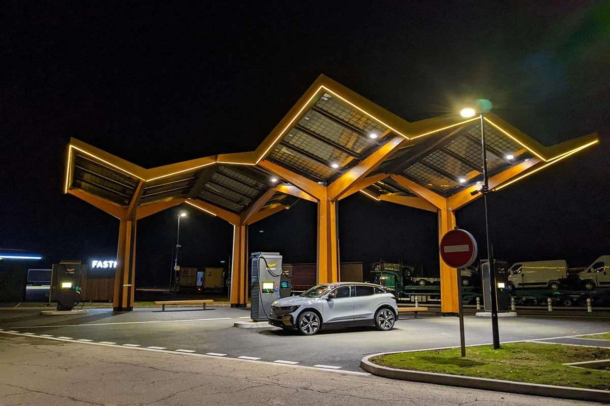 Test-bornes-recharge-Fastned © Soufyane Benhammouda pour Clubic