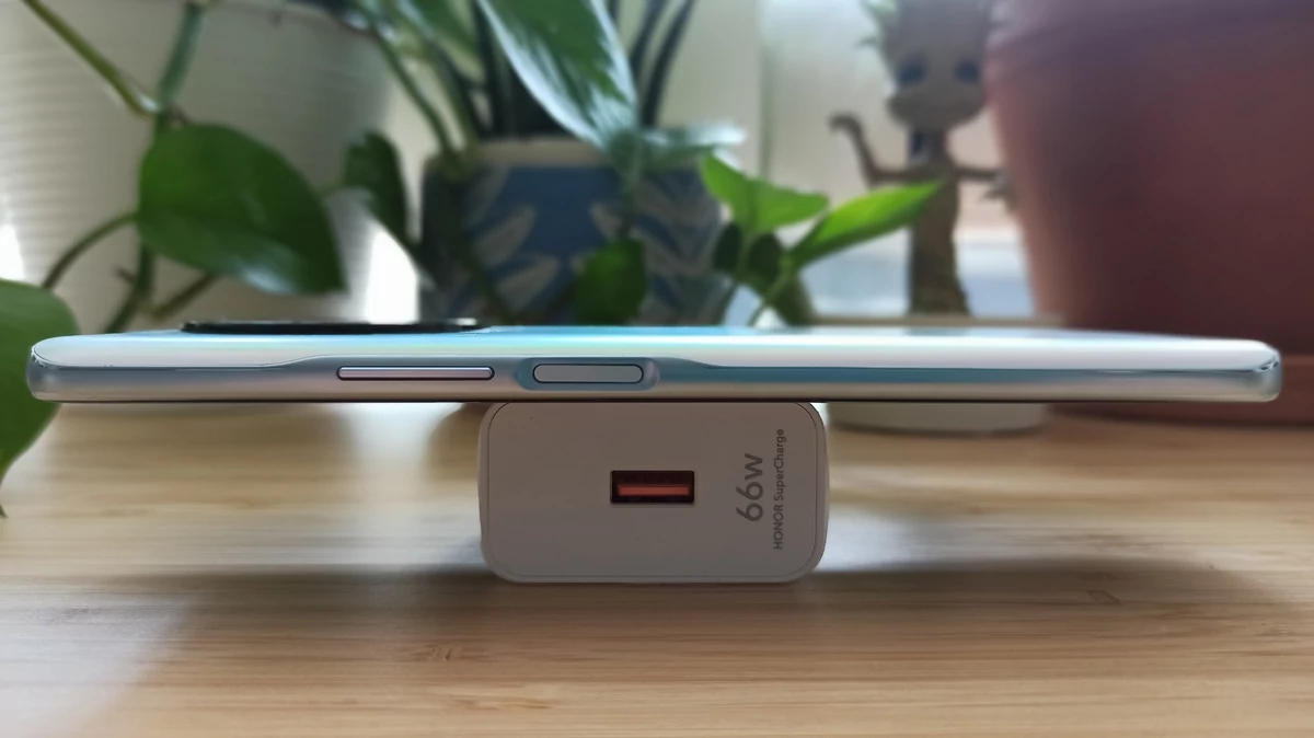 Honor Magic4 Lite 5G © Christelle Perret