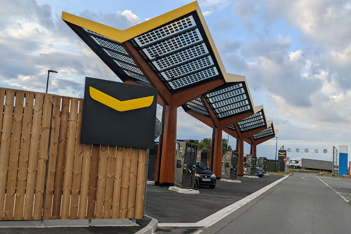 Test-bornes-recharge-Fastned © Soufyane Benhammouda pour Clubic