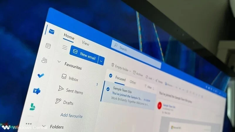 Oneoutlook © Windows Central