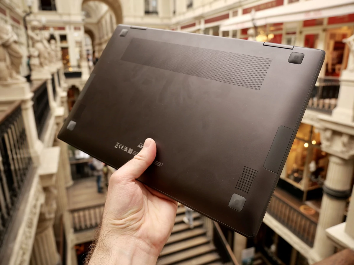Samsung Galaxy Book 2 Pro 360-9 © © Nathan Le Gohlisse pour Clubic