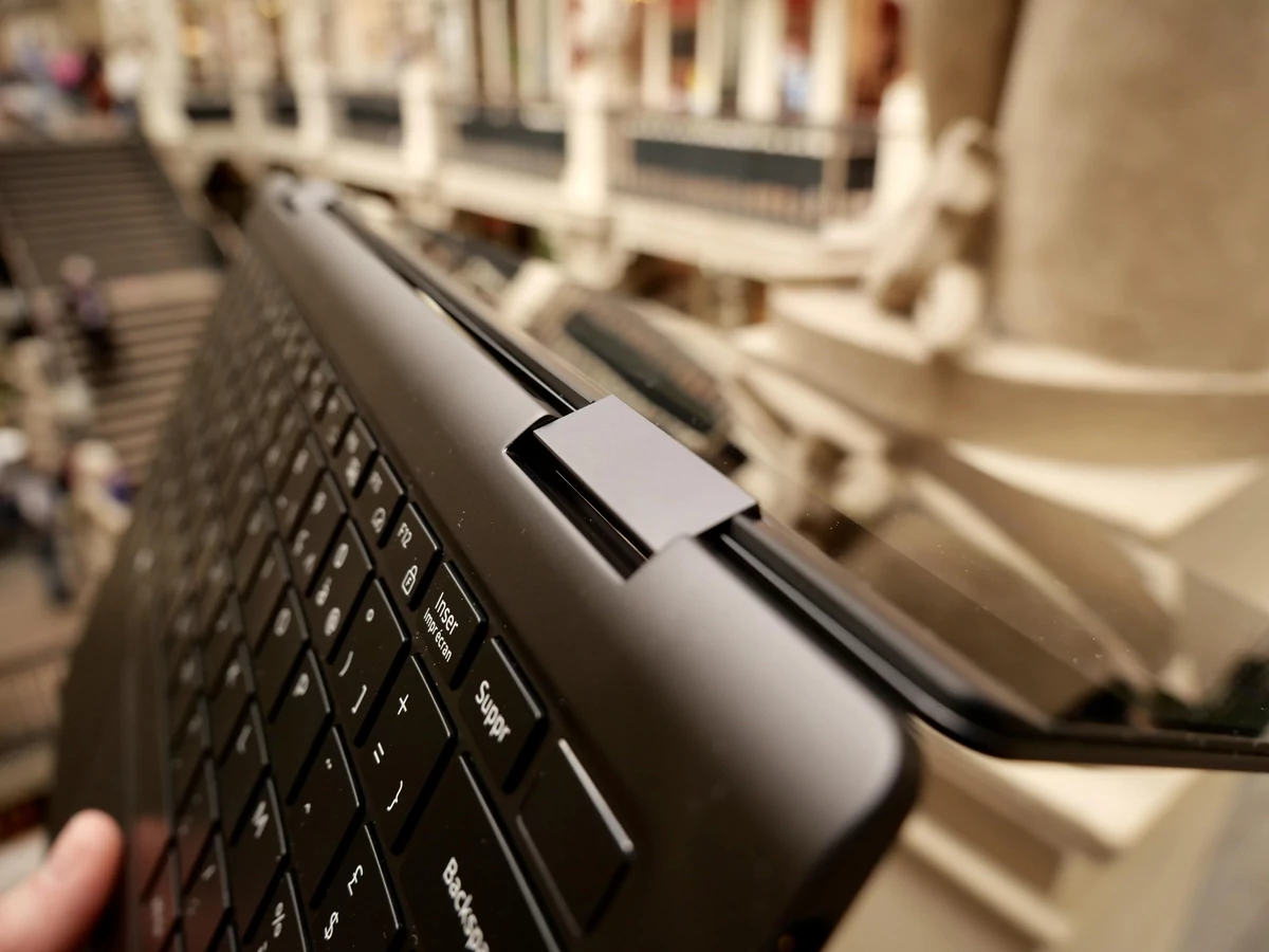 Samsung Galaxy Book 2 Pro 360-12 © © Nathan Le Gohlisse pour Clubic