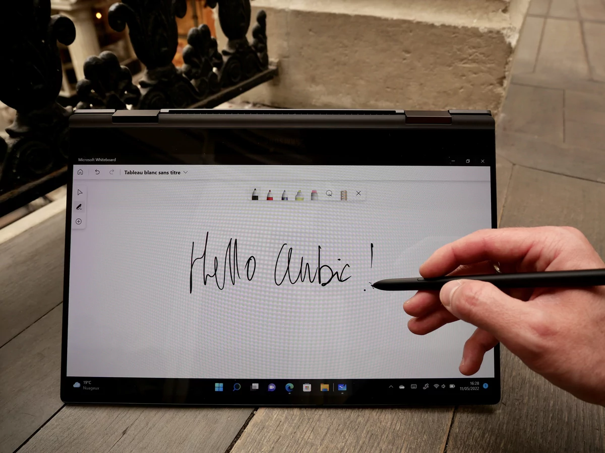 Samsung Galaxy Book 2 Pro 360-15 © © Nathan Le Gohlisse pour Clubic