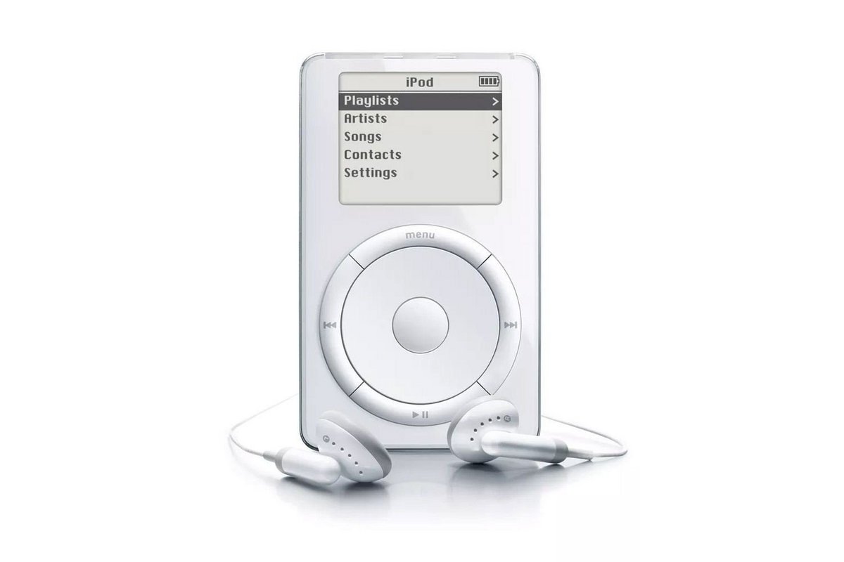 iPod 2001 © © Apple
