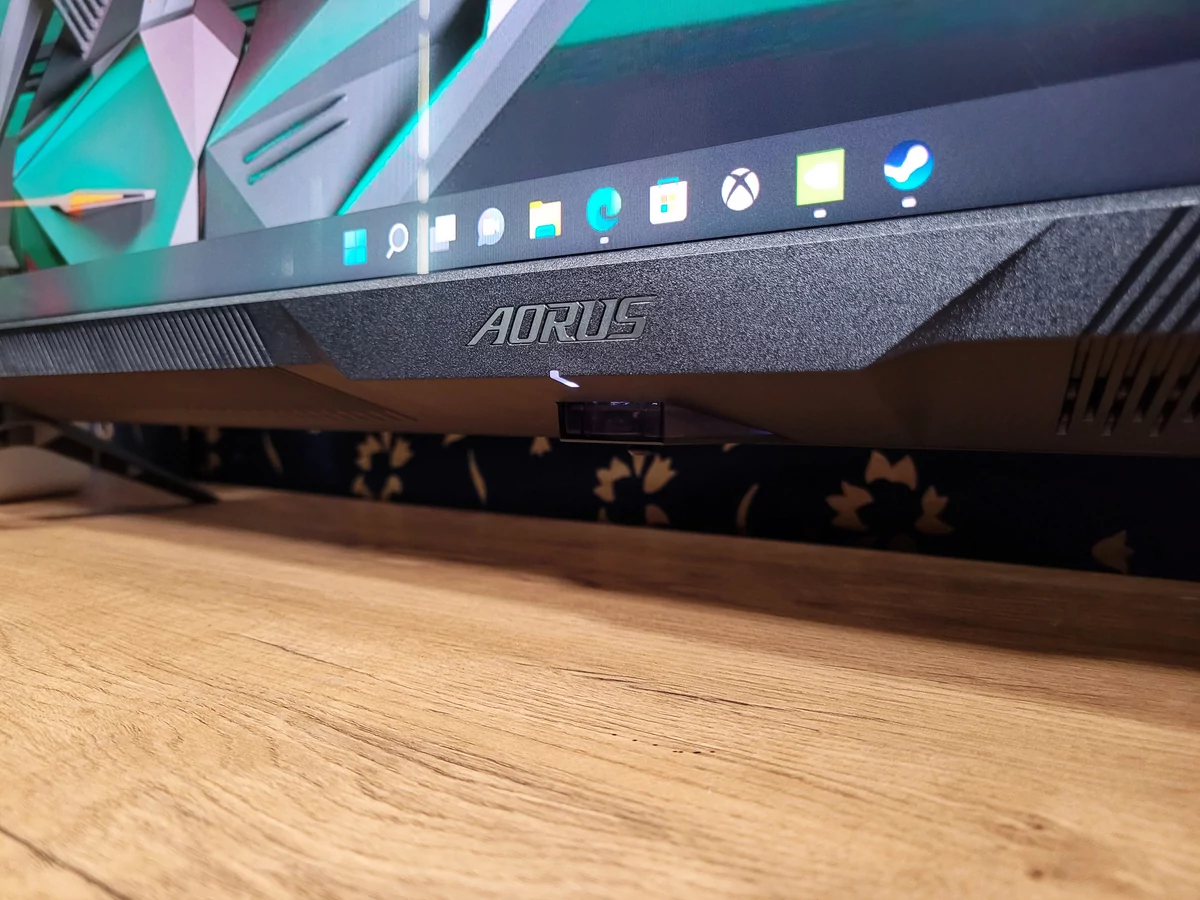 Test Gigabyte AORUS FV43U © Matthieu Legouge