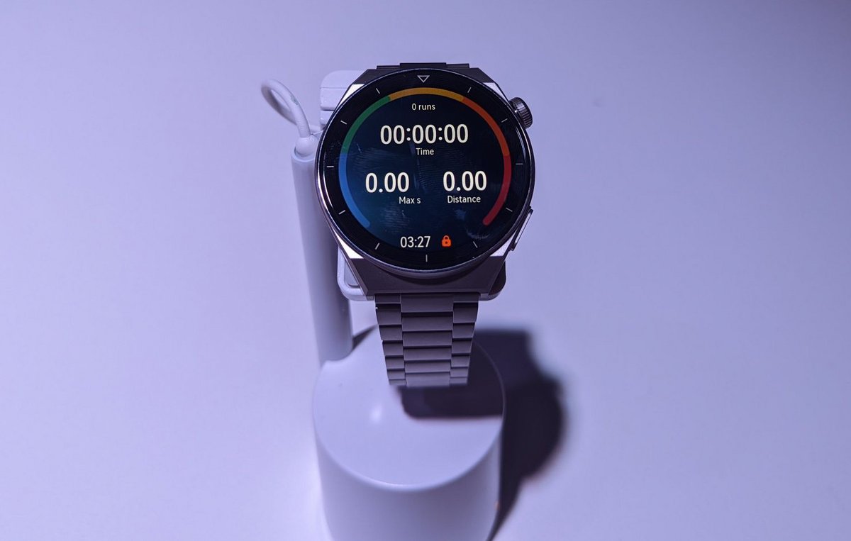 Huawei Watch GT3 Pro cropped © © Nathan De Langhe pour Clubic
