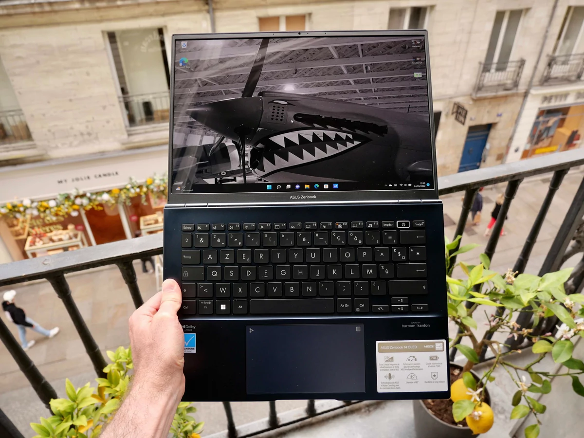 ASUS Zenbook 14 OLED-3 © © Nathan Le Gohlisse pour Clubic