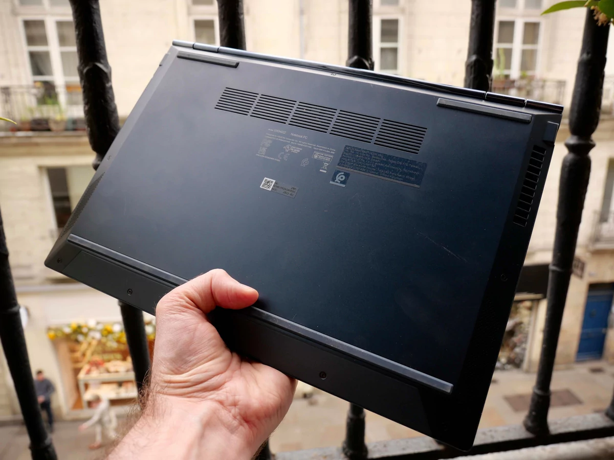 ASUS Zenbook 14 OLED-19 © © Nathan Le Gohlisse pour Clubic