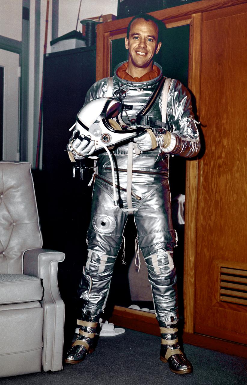 Iconique pour les uns, assemblage de papier alu pour les autres, la combinaison d&#039;Alan Shepard ne laisse pas indifférent ! Crédits NASA
