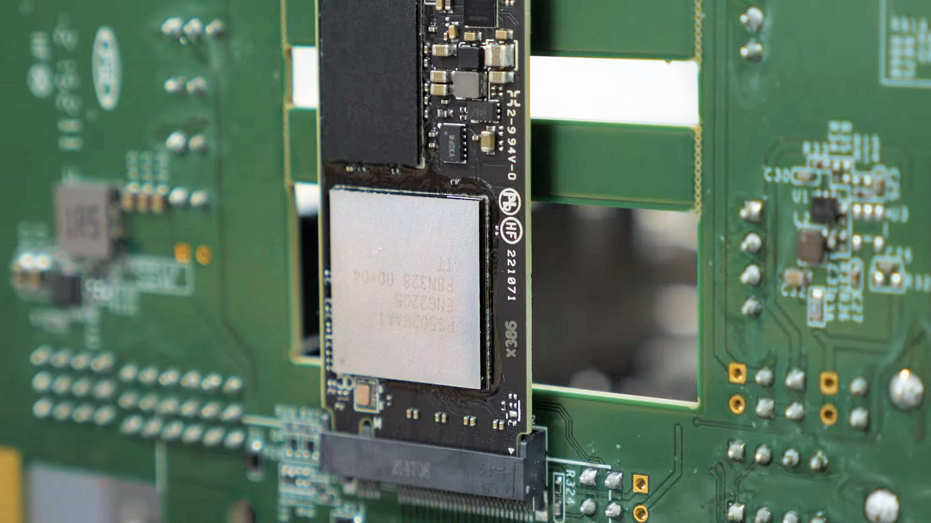 Phison illustre les 12 Go/s de son nouveau contrôleur SSD PCIe Gen 5