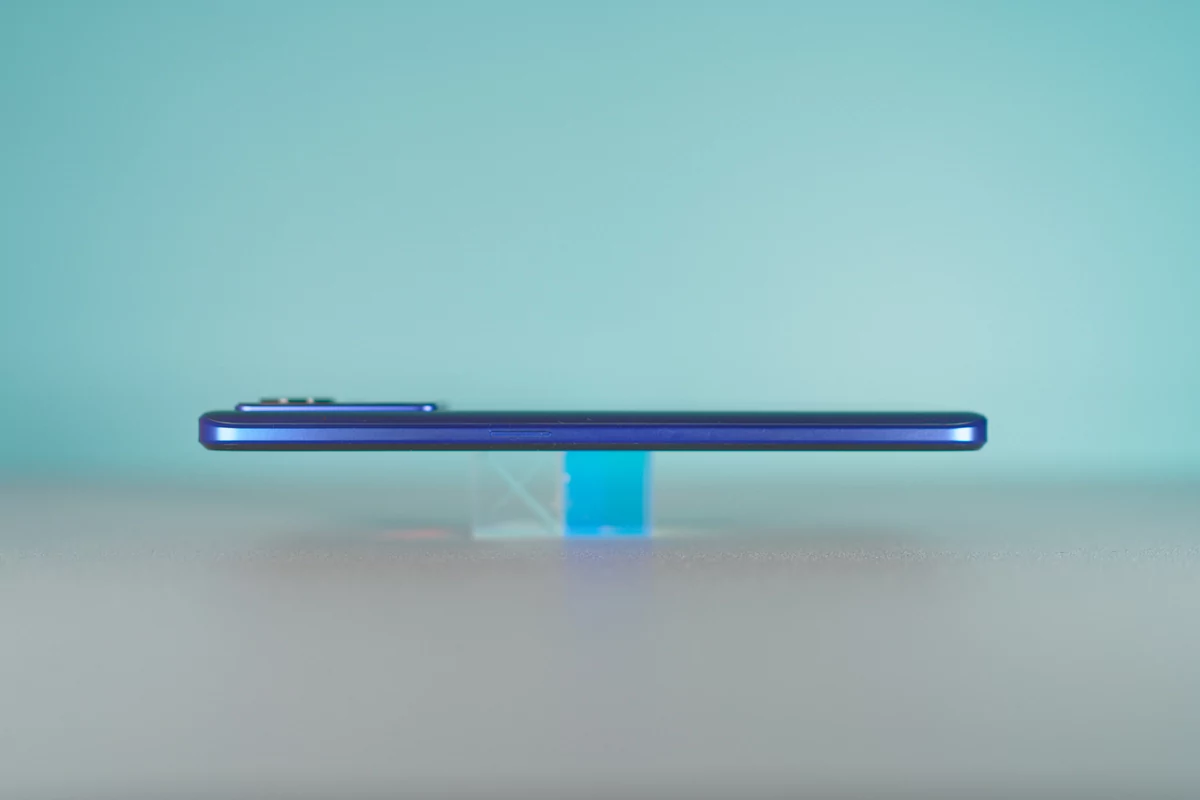 realme GT Neo 3 © © Marc Mitrani pour Clubic